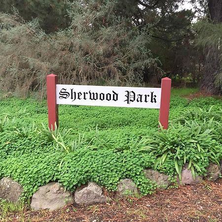 Sherwood Park Bed And Breakfast Somerville 외부 사진